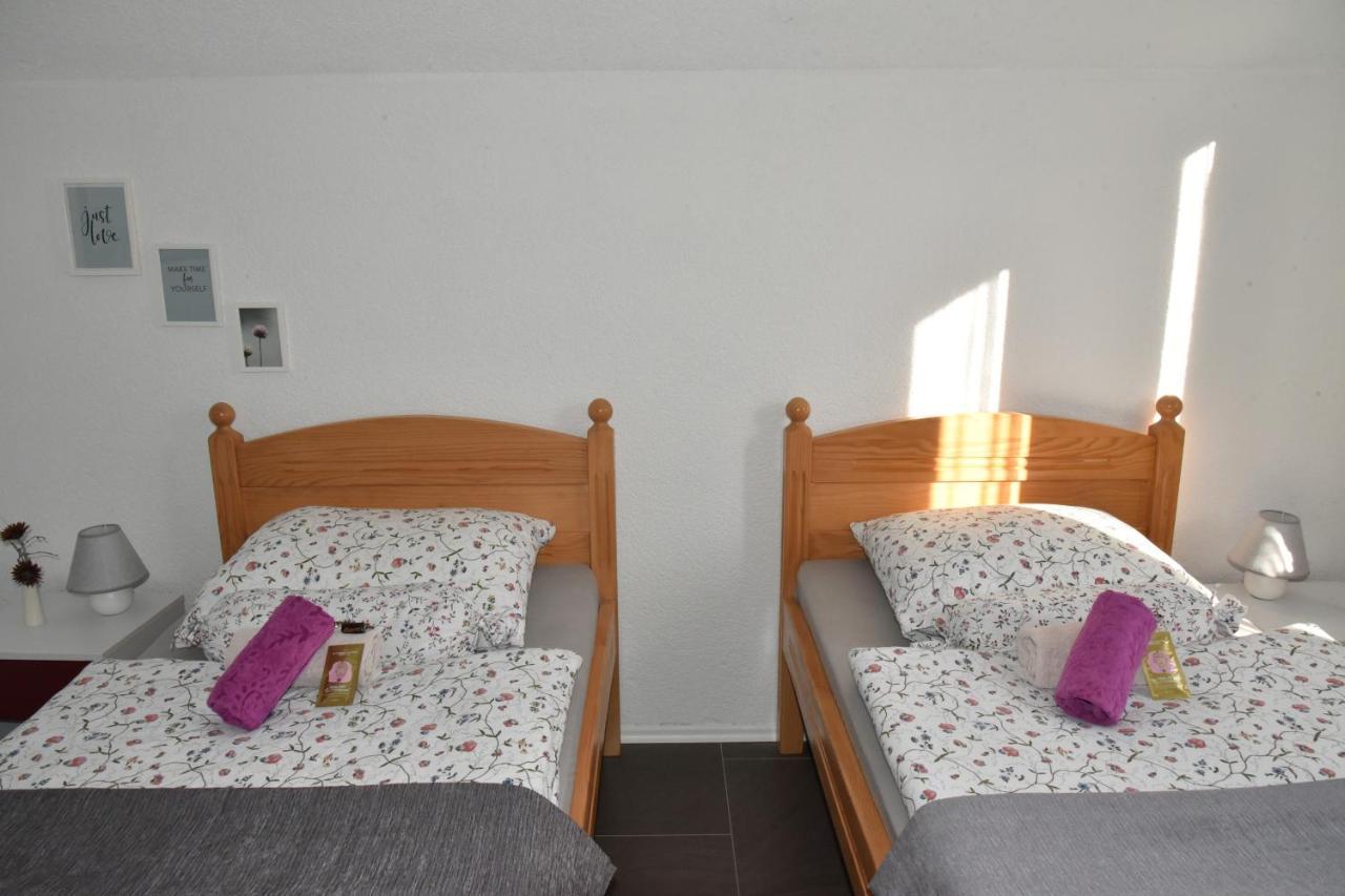 Apartment Bobic Licko Petrovo Selo Exteriér fotografie