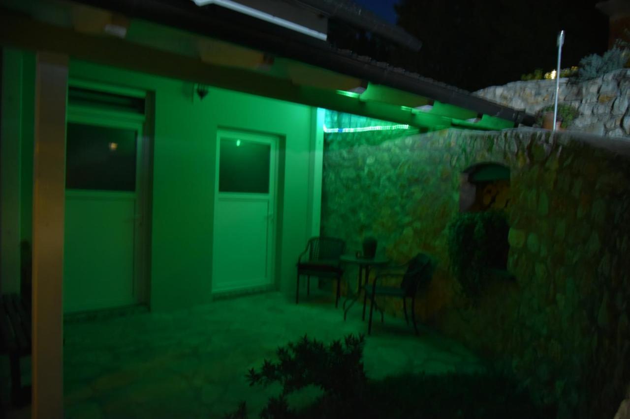 Apartment Bobic Licko Petrovo Selo Exteriér fotografie